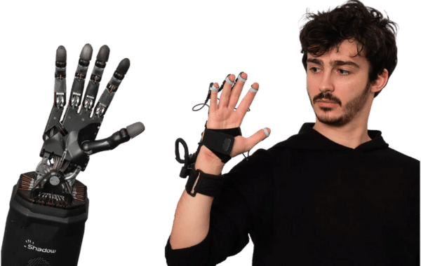 discover the future of technology with our advanced robotic hand. learn about its innovative design, precision control, and applications in healthcare, manufacturing, and everyday life. explore how this cutting-edge device is transforming the way we interact with machines and enhancing human capabilities.